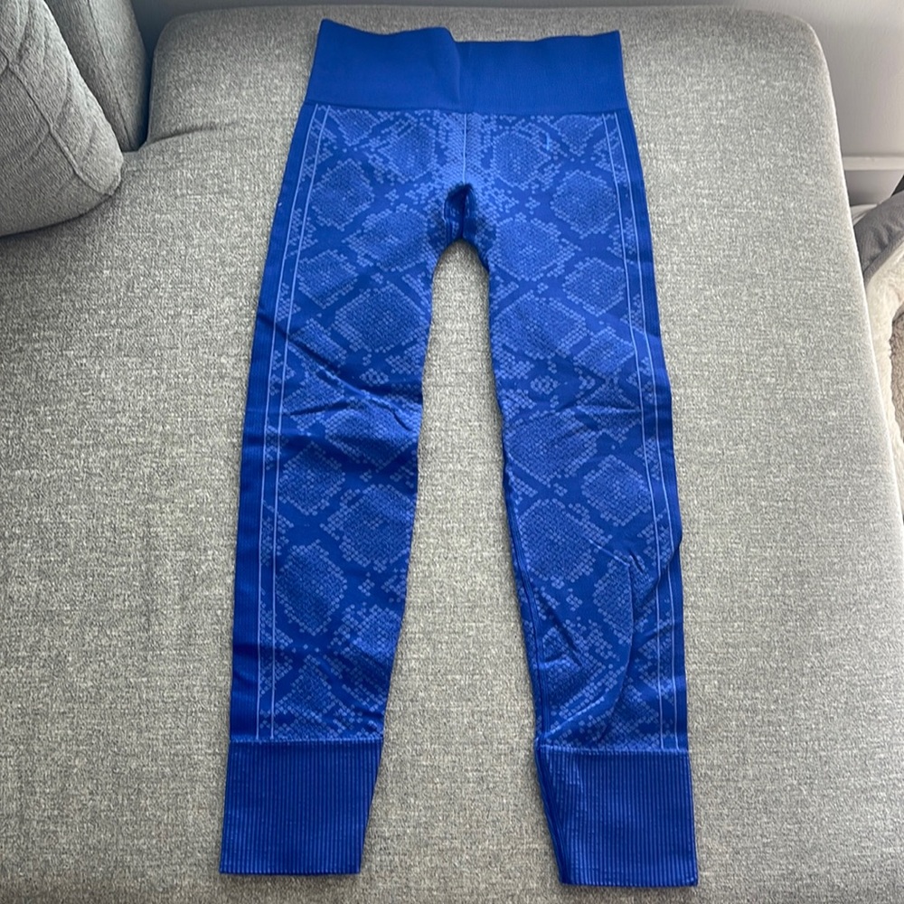 Blue snake skin leggings